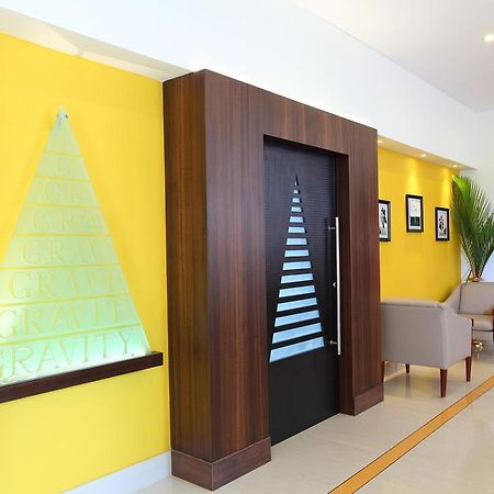 Hotel Luciya Palace Thrissur Bagian luar foto