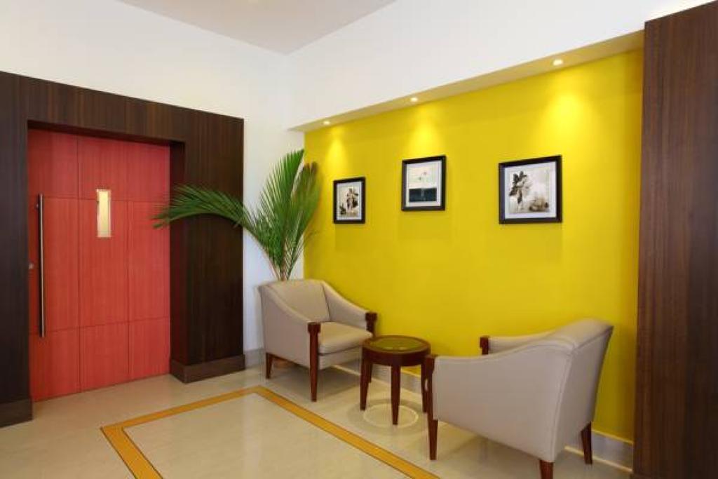 Hotel Luciya Palace Thrissur Bagian luar foto